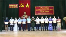 Tỉnh Thái Nguyên: Hoàn thành bồi dưỡng kiến thức quốc phòng và an ninh đối tượng 3 cho gần 60 cán bộ